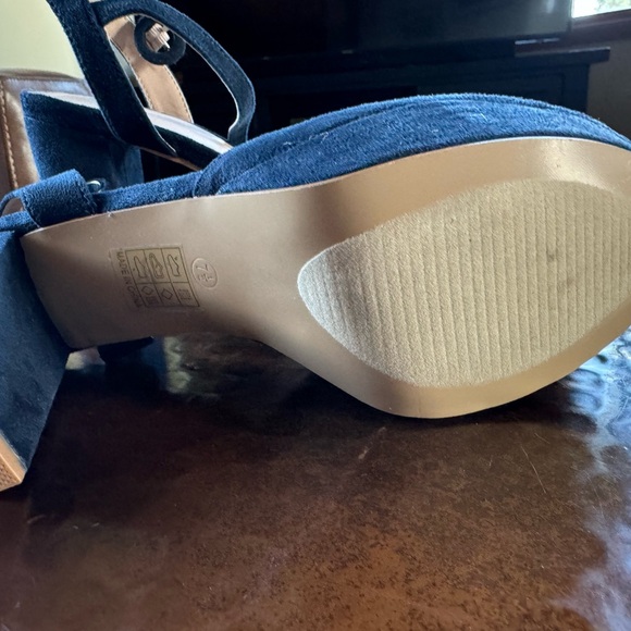 Platform pups blue suede - Picture 3 of 4